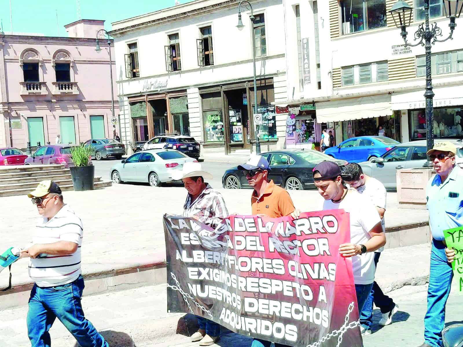 Marchan sindicalizados de ´la Antonio Narro´ Marchan sindicalizados de ´la Antonio Narro´