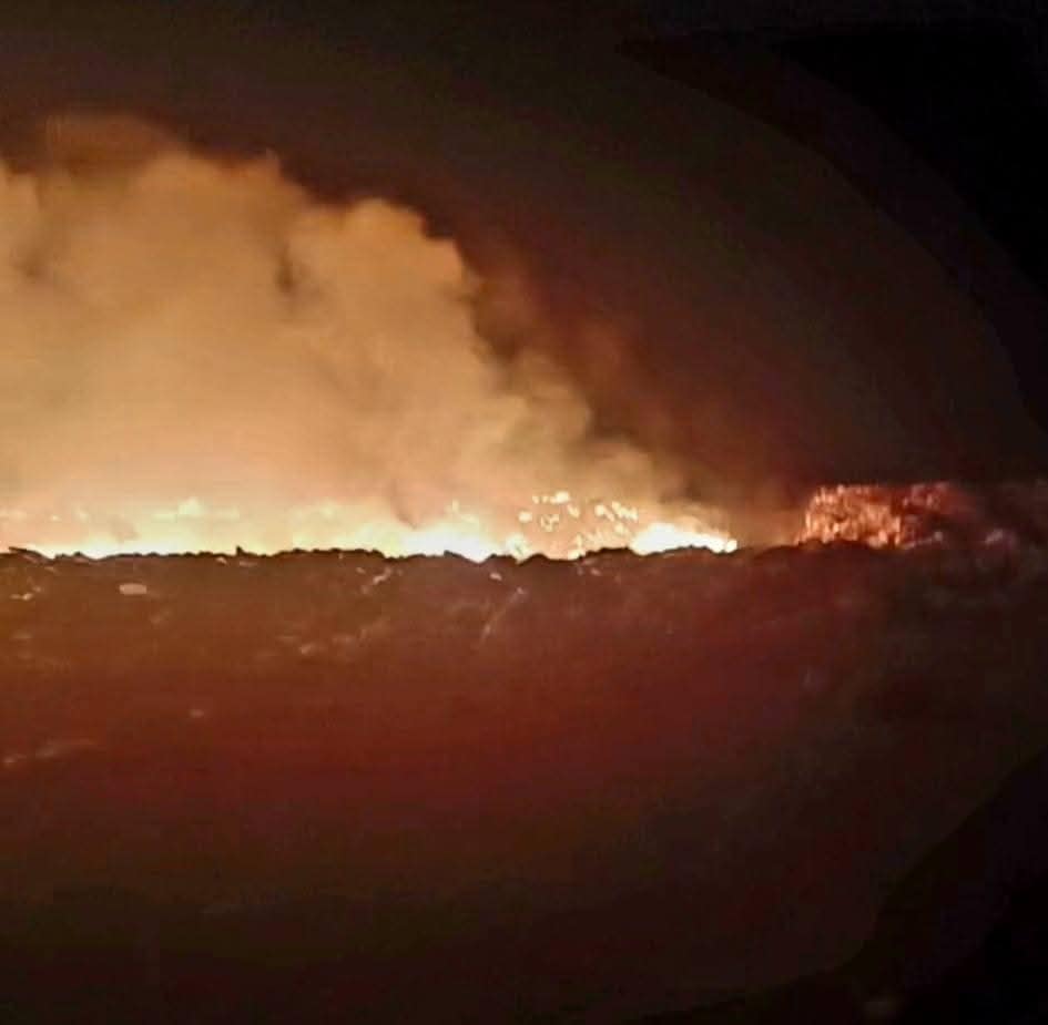 Contienen incendio en basurero municipal de Nava gracias a rápida coordinación