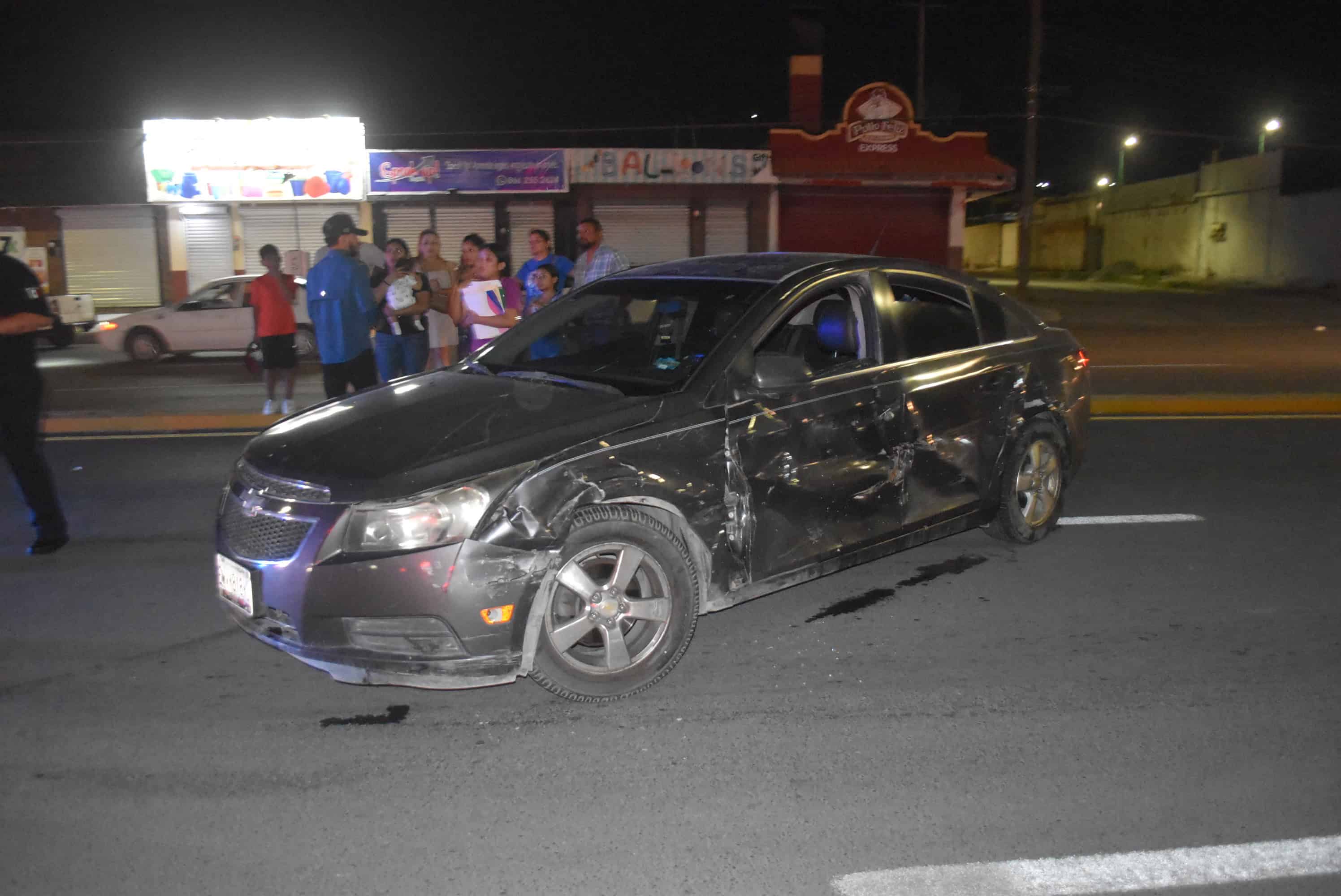 Llevaba a embarazada al hospital y choca