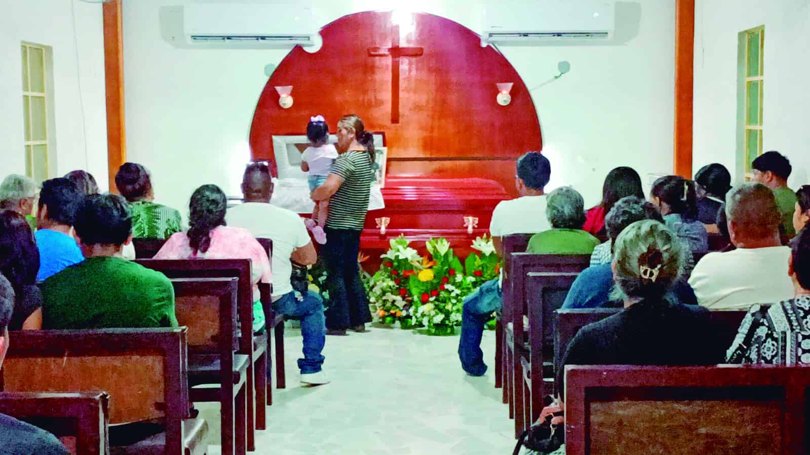 Iban a festejar a su hija y lo mata un cafre