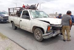 Camioneta choca contra tráiler en Ciudad Acuña