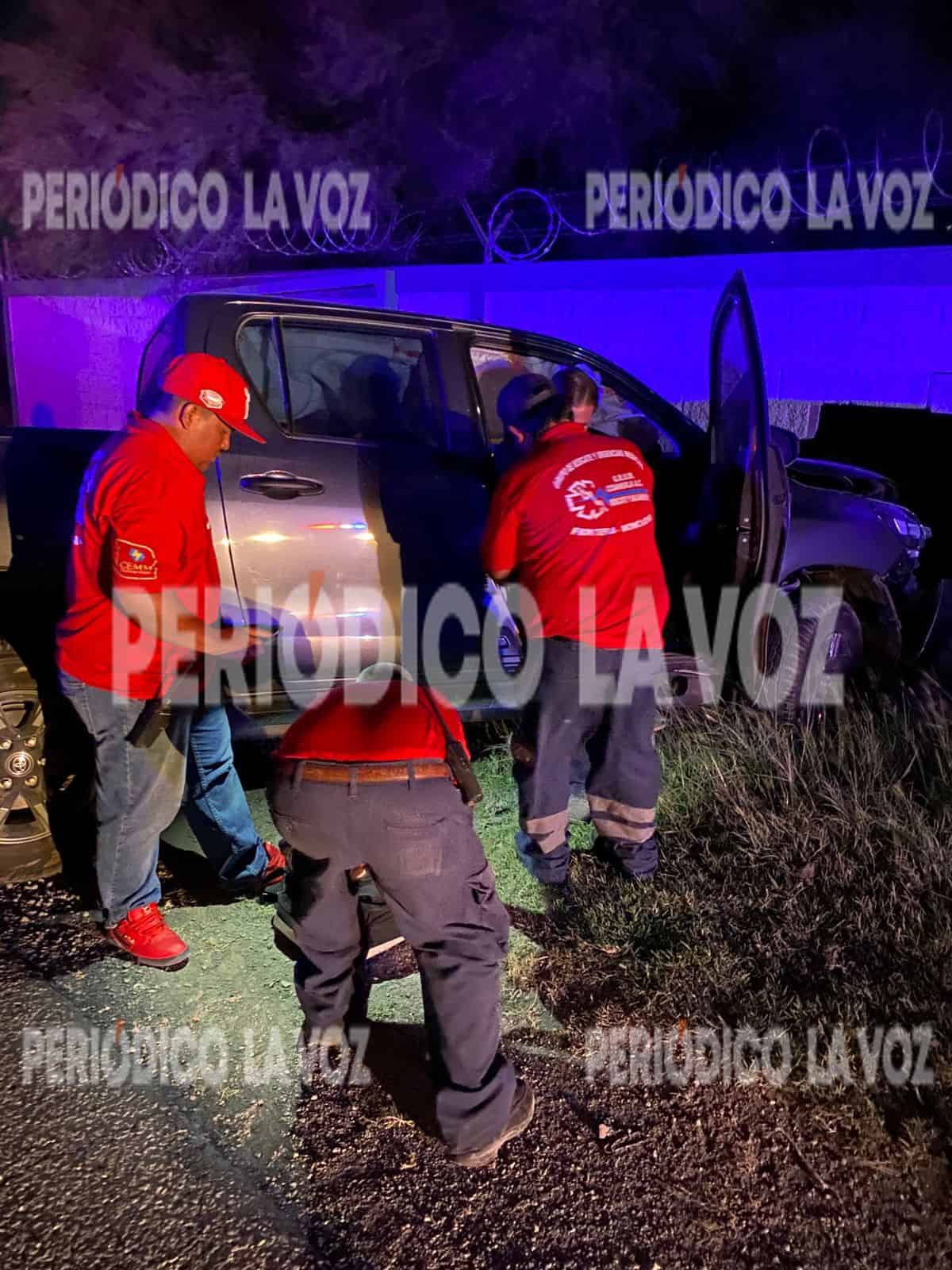 Conductor ebrio choca contra subestación de Pemex en Castaños; solo golpes menores