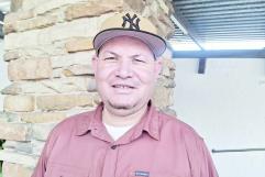 Pastor Valentín Bustos agradece apoyo alimenticio de Carlos Villarreal en Monclova