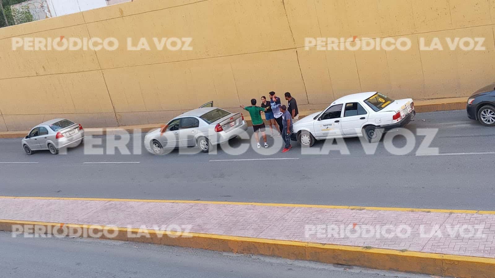 Carambola en puente de la Carretera 30 causa congestionamiento sin heridos