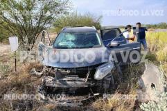 Explosión de llanta deja dos lesionados sobre la carretera 57 en Escobedo