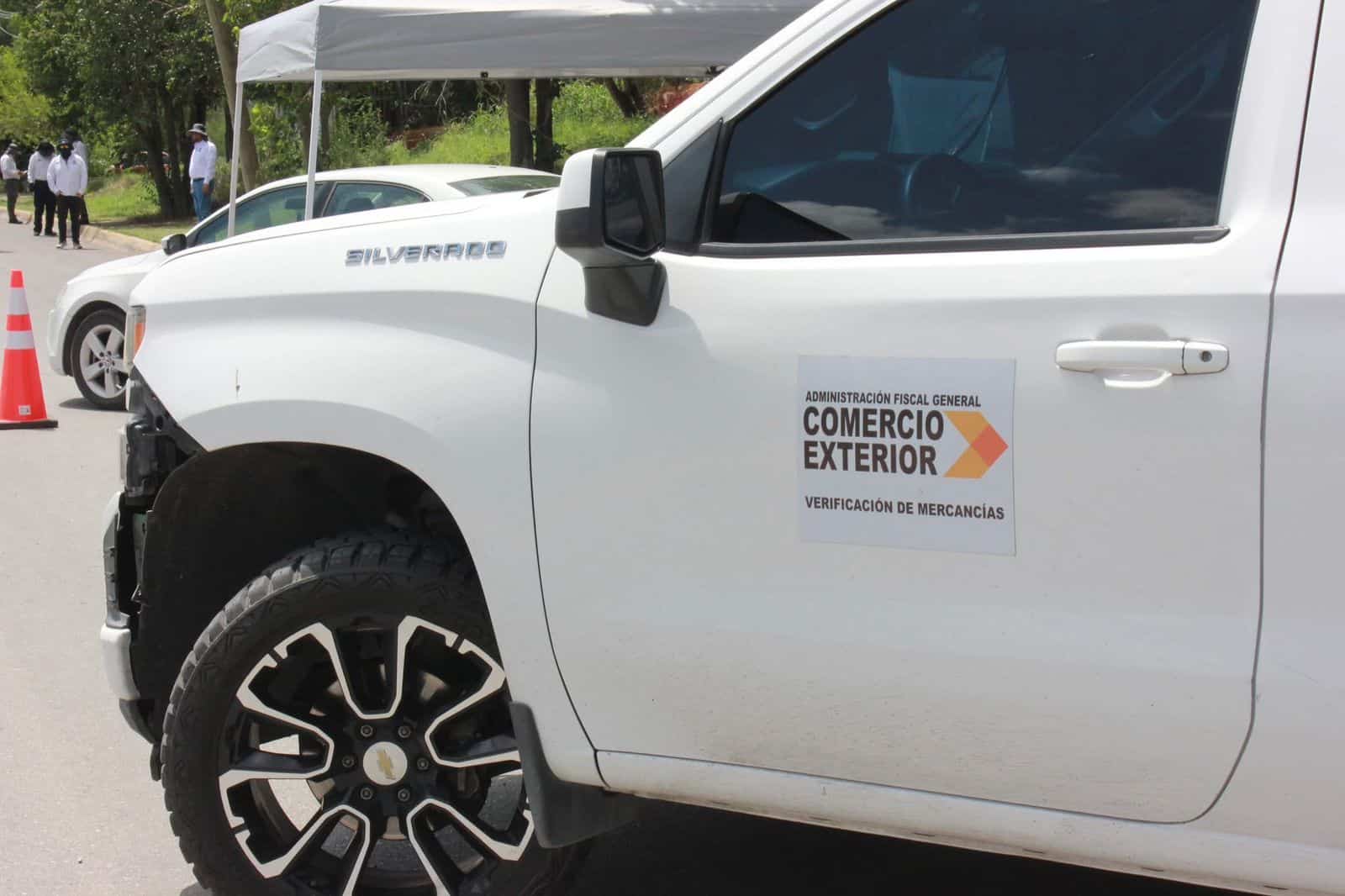 Instalan operativo de revisión a camiones de carga en el Libramiento José de las Fuentes