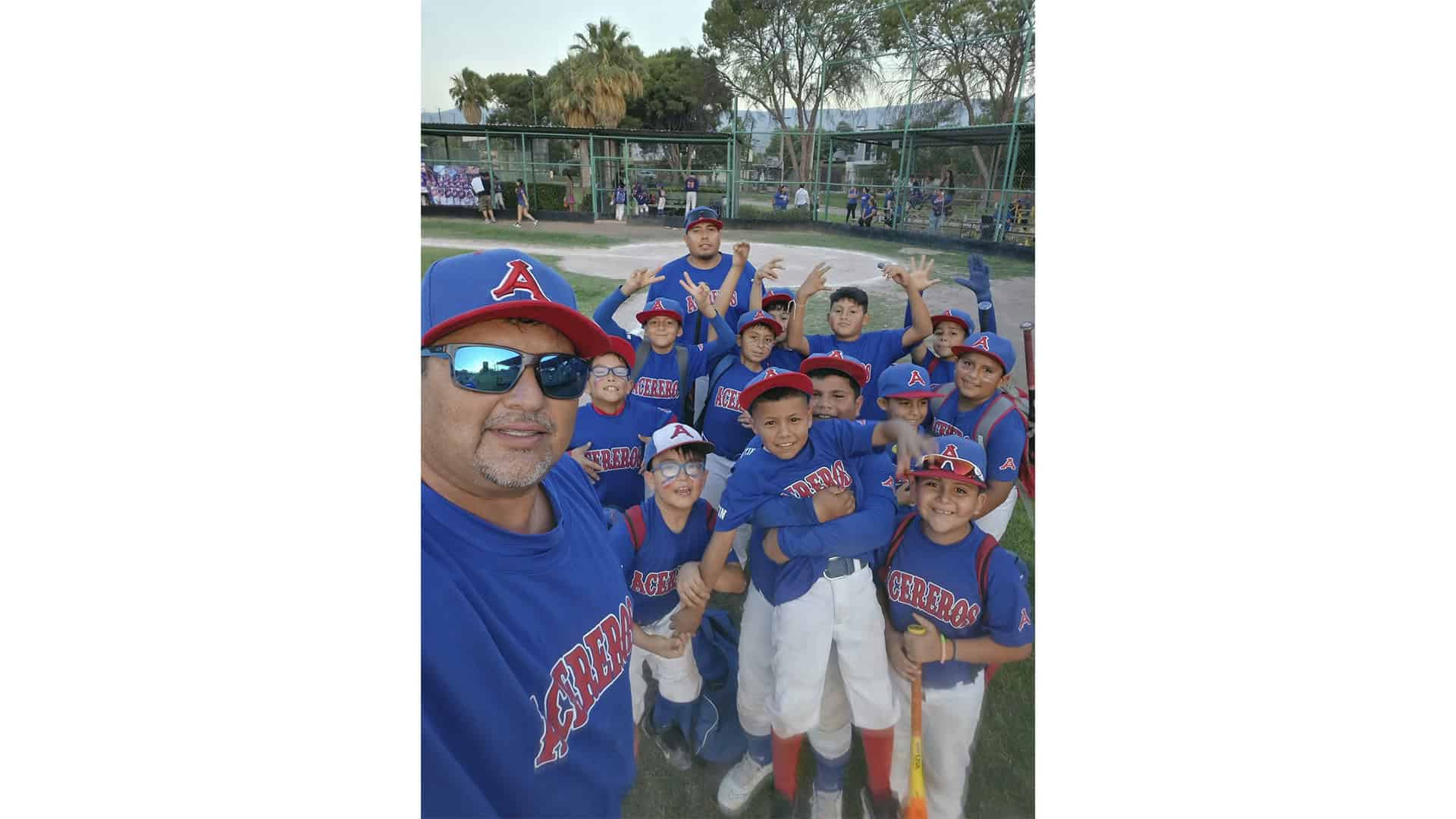 Acereros de Nueva Rosita toman ventaja con victoria 15-3 sobre Mets en Liga Furiazul