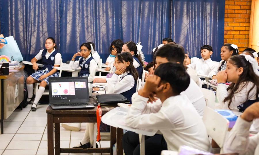 Previenen el trabajo infantil en Frontera con pláticas a estudiantes de primaria