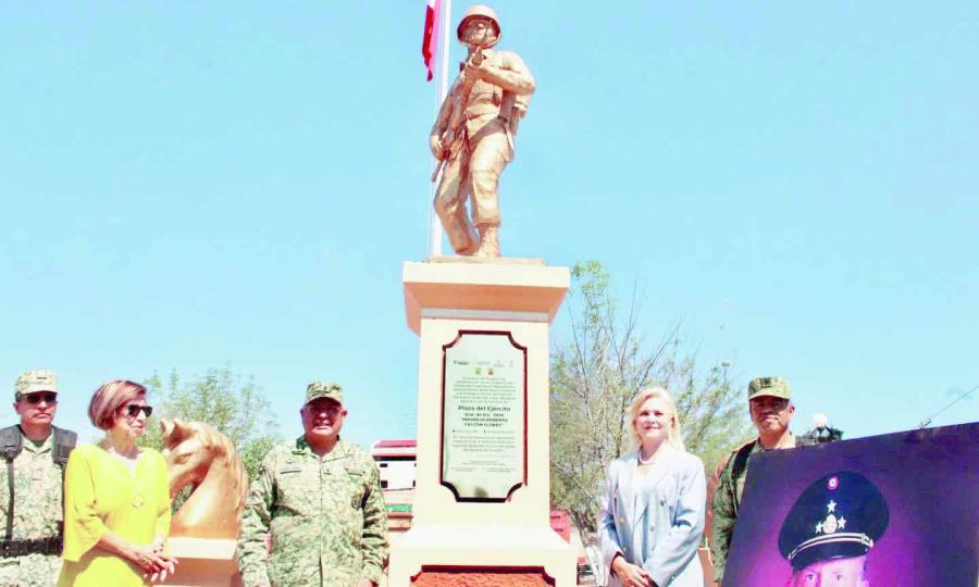 Inauguran Plaza del Ejército en Múzquiz en honor al General Maurilio Falcón