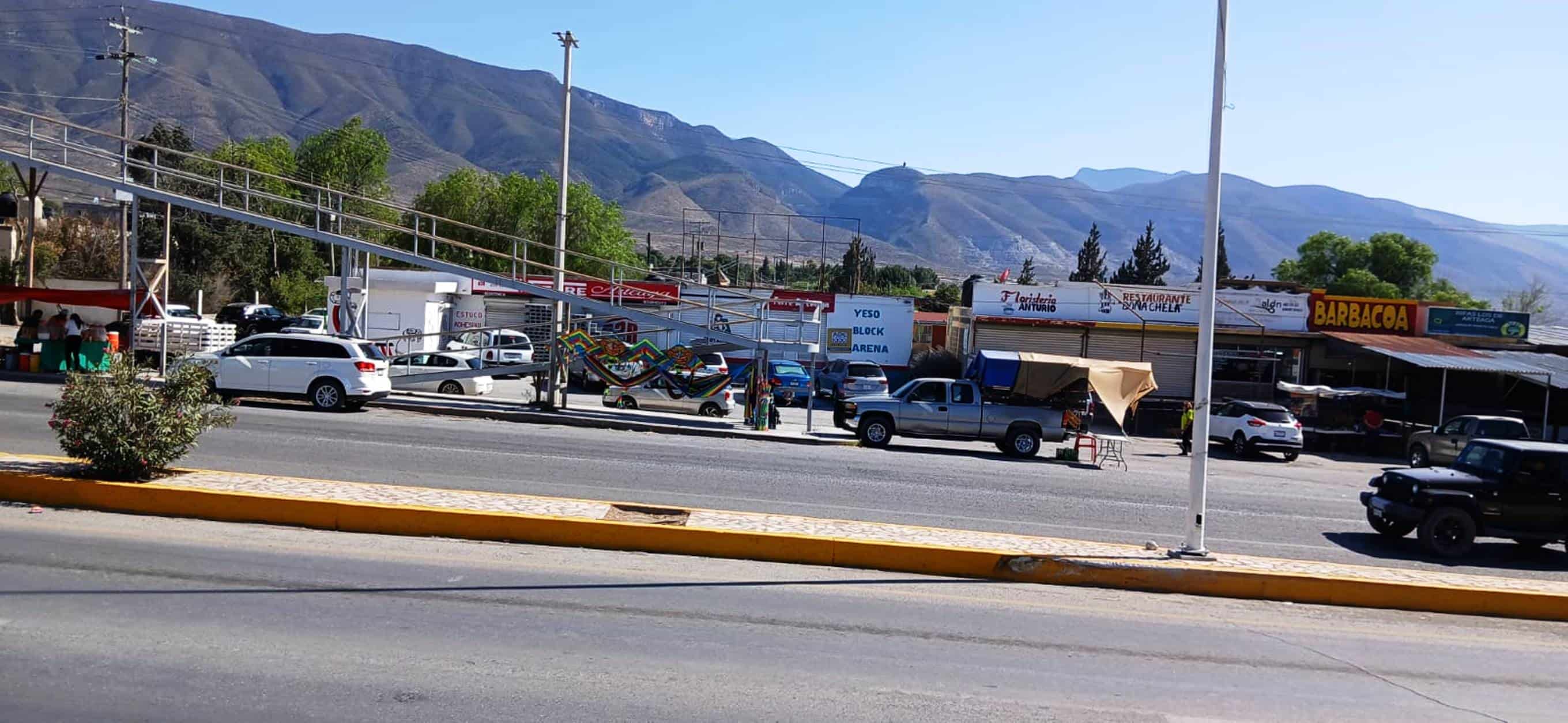 Exigen Servicios Básicos ciudadanos de Arteaga Exigen Servicios Básicos ciudadanos de Arteaga