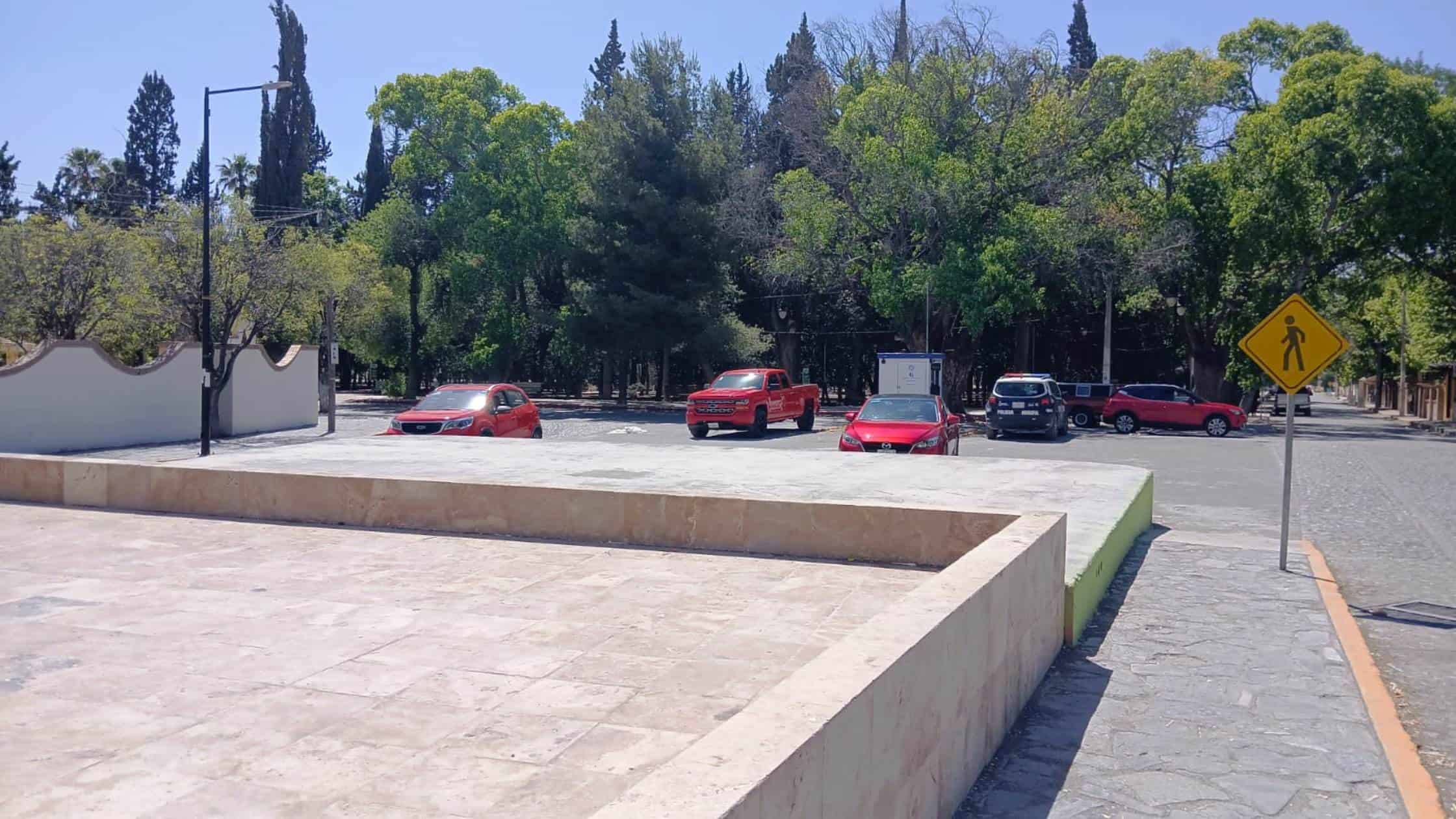 Exigen Servicios Básicos ciudadanos de Arteaga 