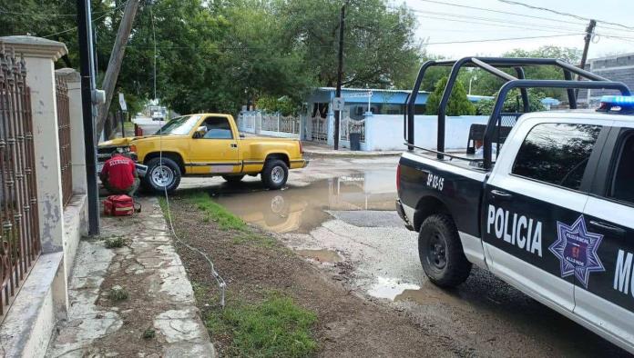 Choque en Allende deja a joven lesionada; conductor huyó de la escena