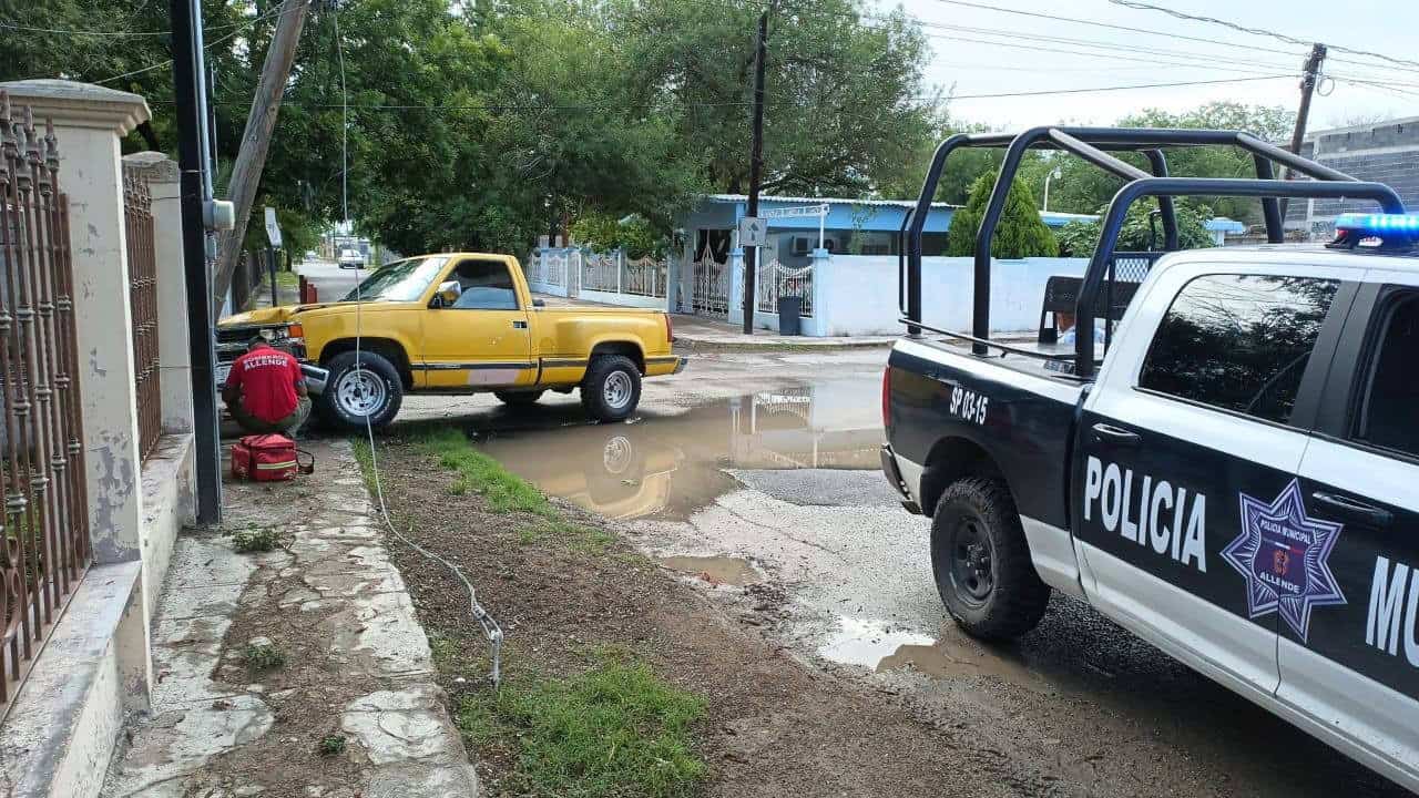 Choque en Allende deja a joven lesionada; conductor huyó de la escena