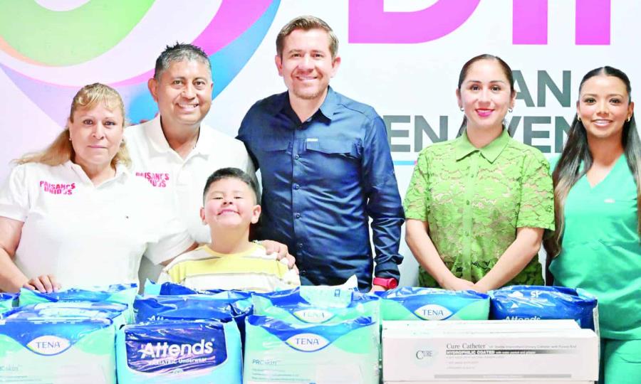 Fundación Paisanos Unidos dona aparatos ortopédicos al DIF de San Buenaventura