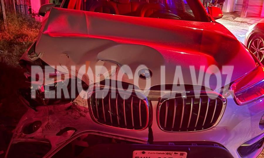 BMW provoca choque por alcance en San Pablo; mujer resulta con molestias físicas