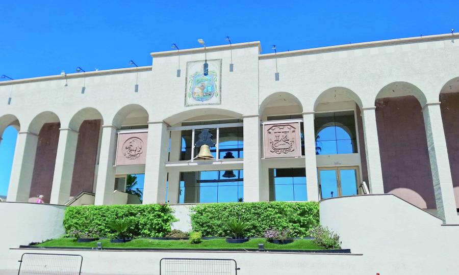 Buscan pensionar a 25 empleados municipales en Monclova; más de 200 en lista