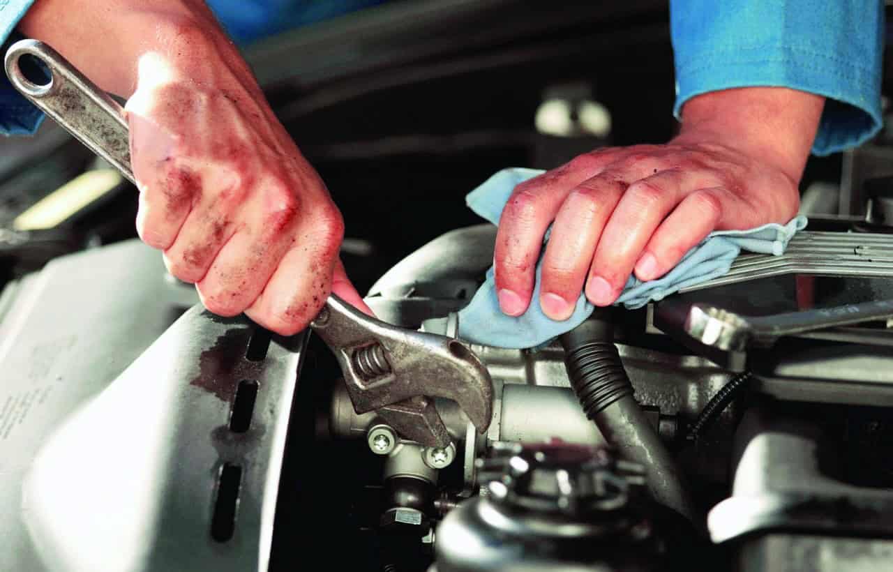 Acusan a mecánico en San Buenaventura por fraude y no devolver auto reparado