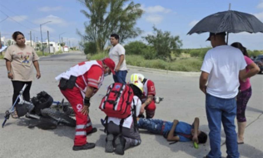 Motociclista de 15 años resulta herido tras choque en colonia Los Montes