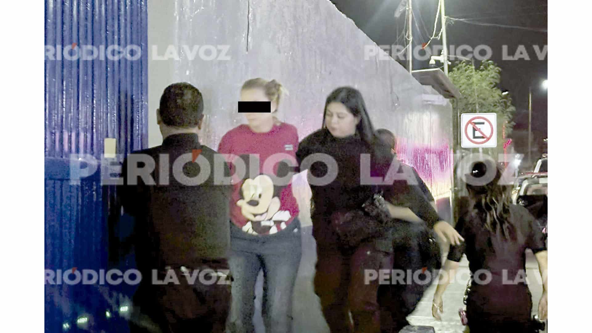 Maestra de Guadalupe Victoria agrede a su ex por celos; termina detenida
