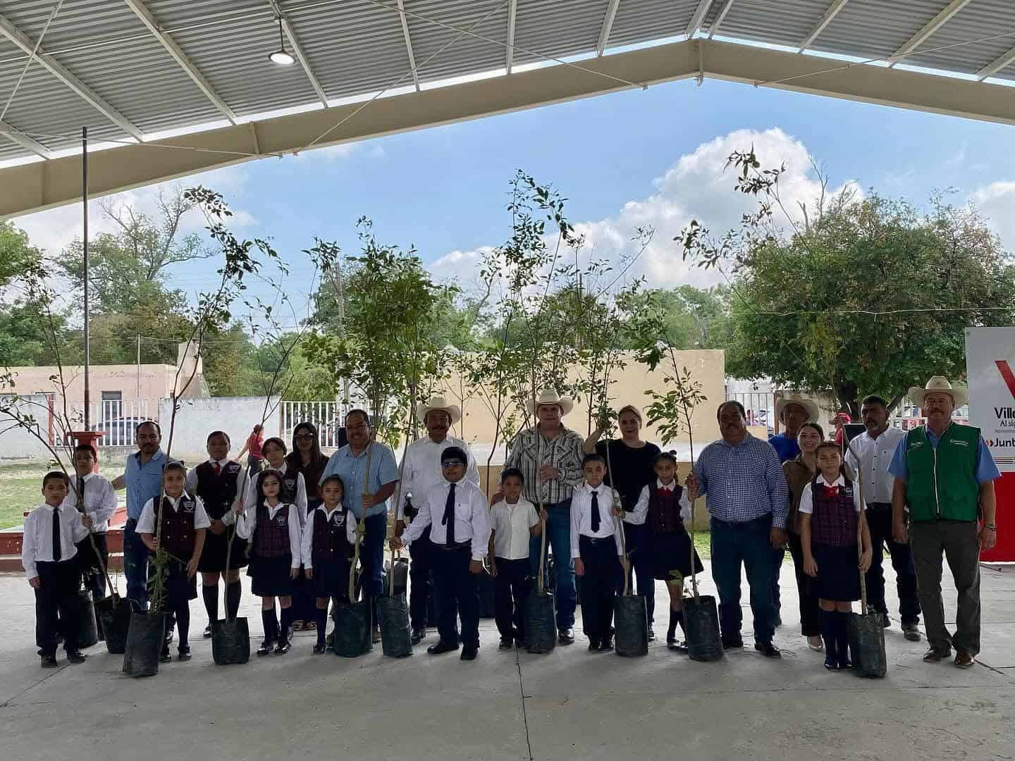 Villa Unión se une a la Megareforestación 2025 con participación entusiasta