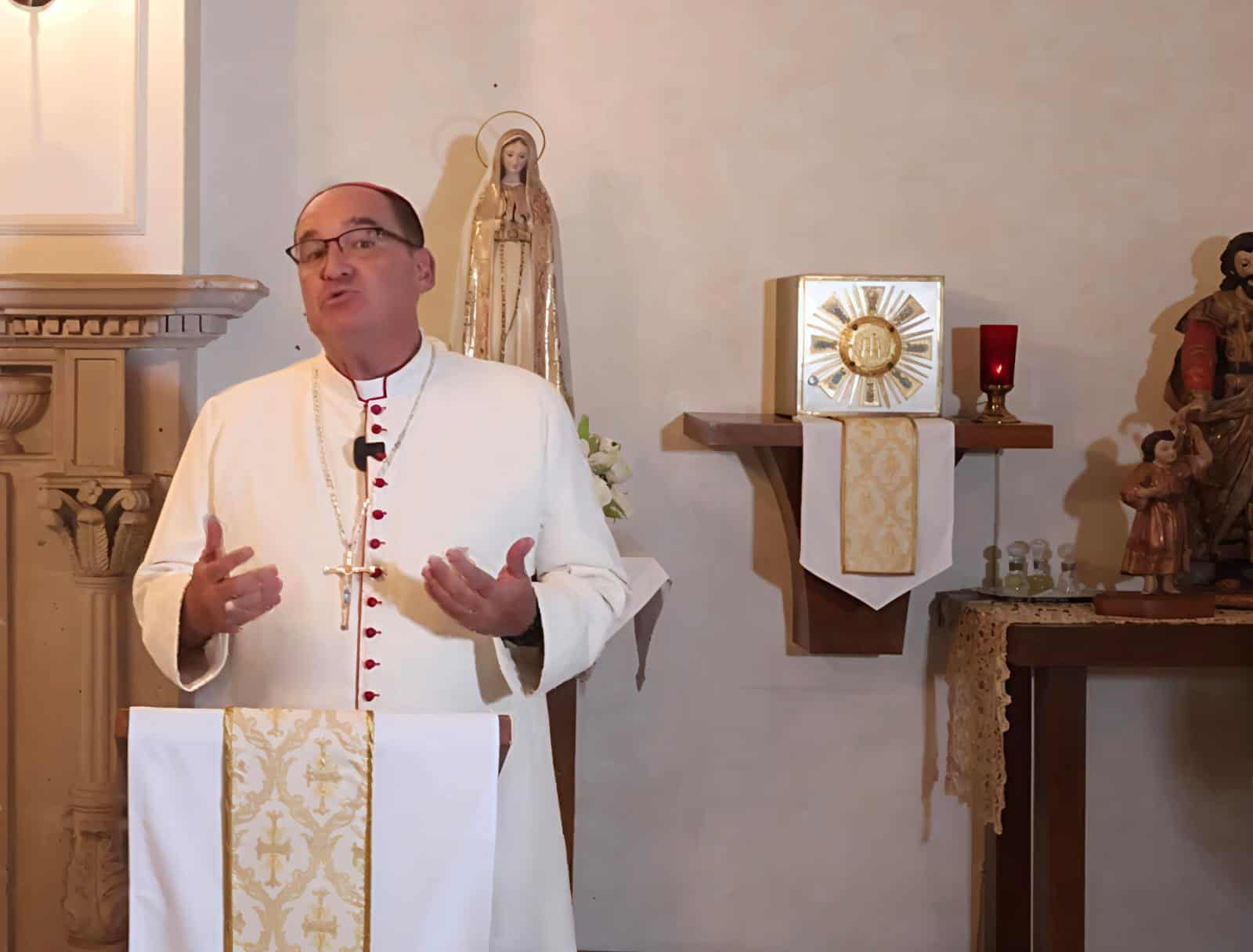 Los padres son ejemplo de amor divino: Iglesia