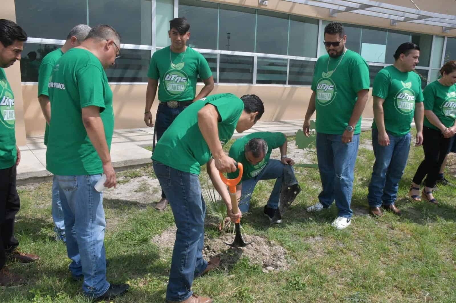 UTNC Lidera Reforestación en Nava como Parte de Jornada Estatal por el Medio Ambiente