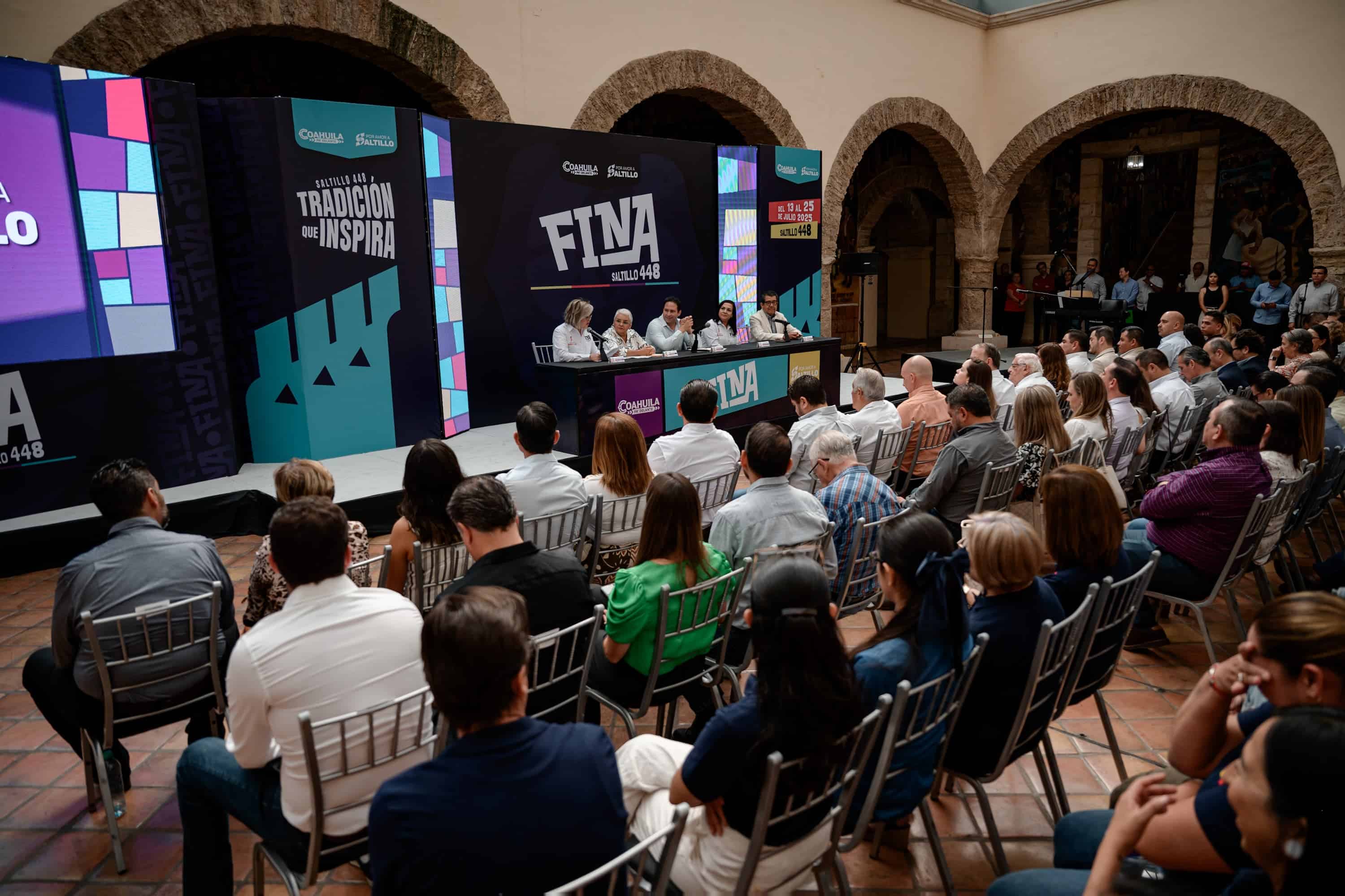 Presenta Javier Díaz el Festival Internacional de las Artes 2025