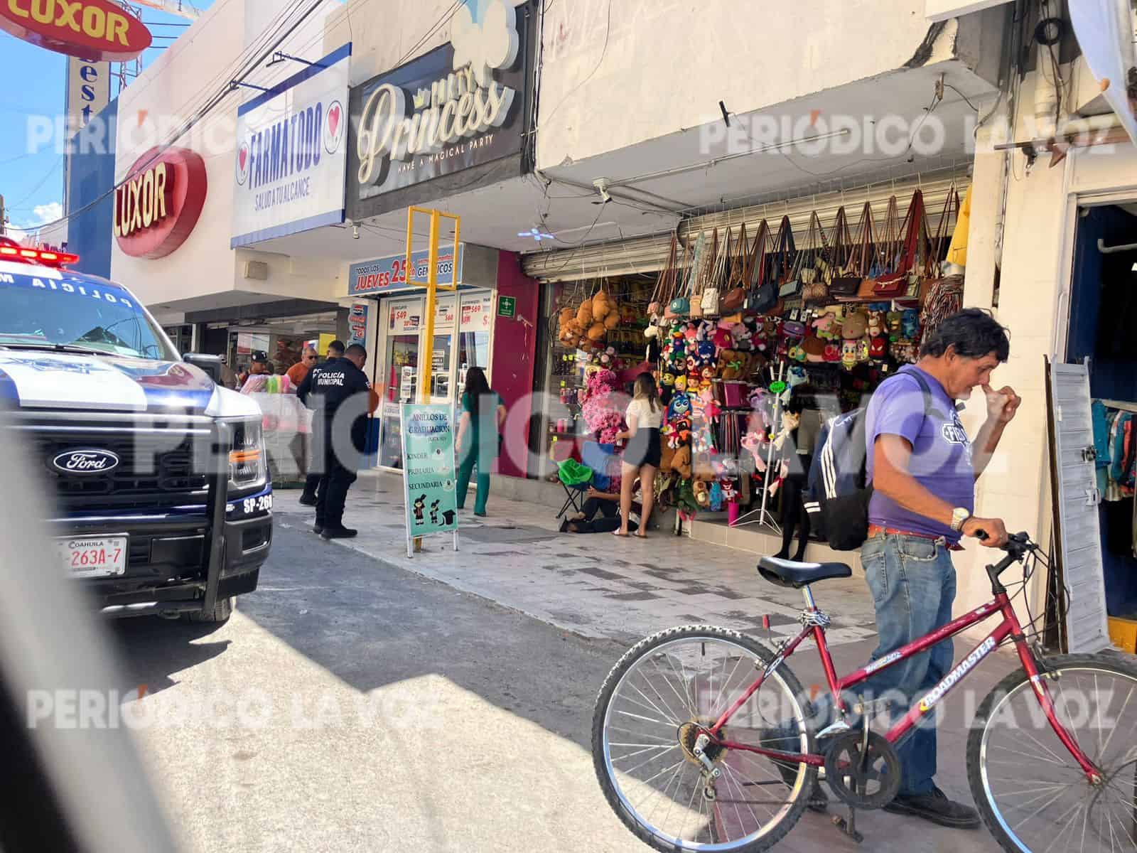Paciente con epilepsia se desmaya en el Centro de Monclova por golpe de calor