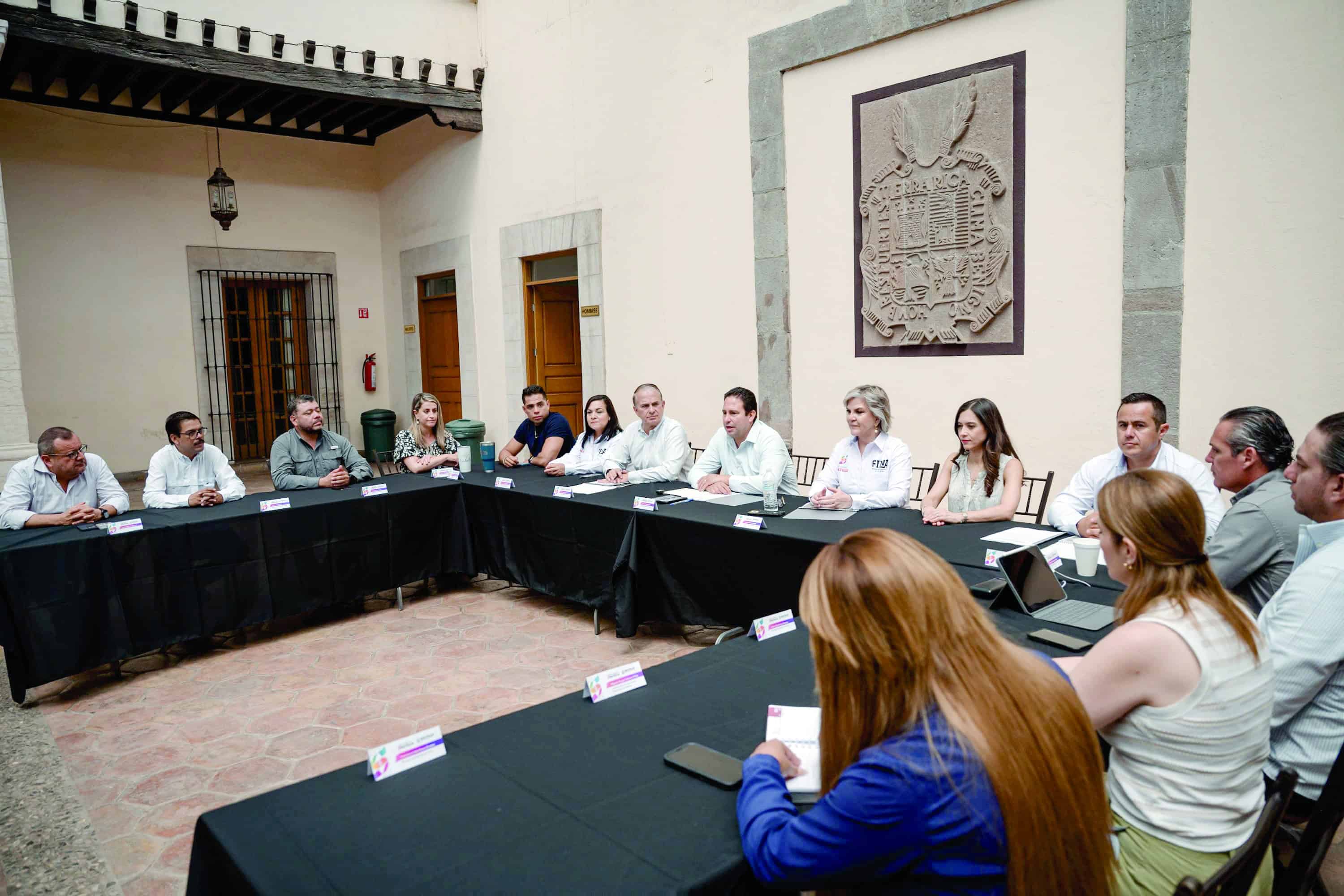 Presenta Javier Díaz Festival de las Artes 