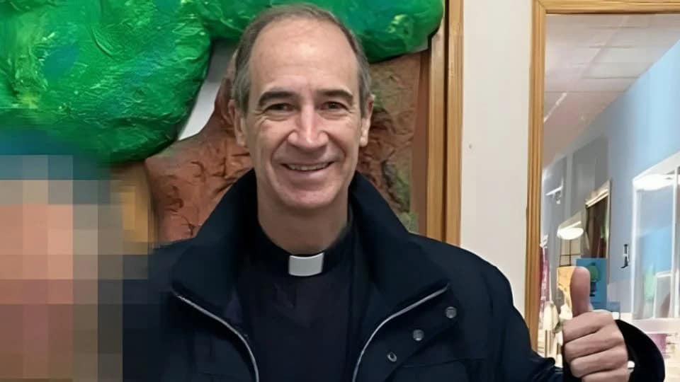 Sacerdote ligado a Maciel abusaba de niñas casi a diario, revela investigación