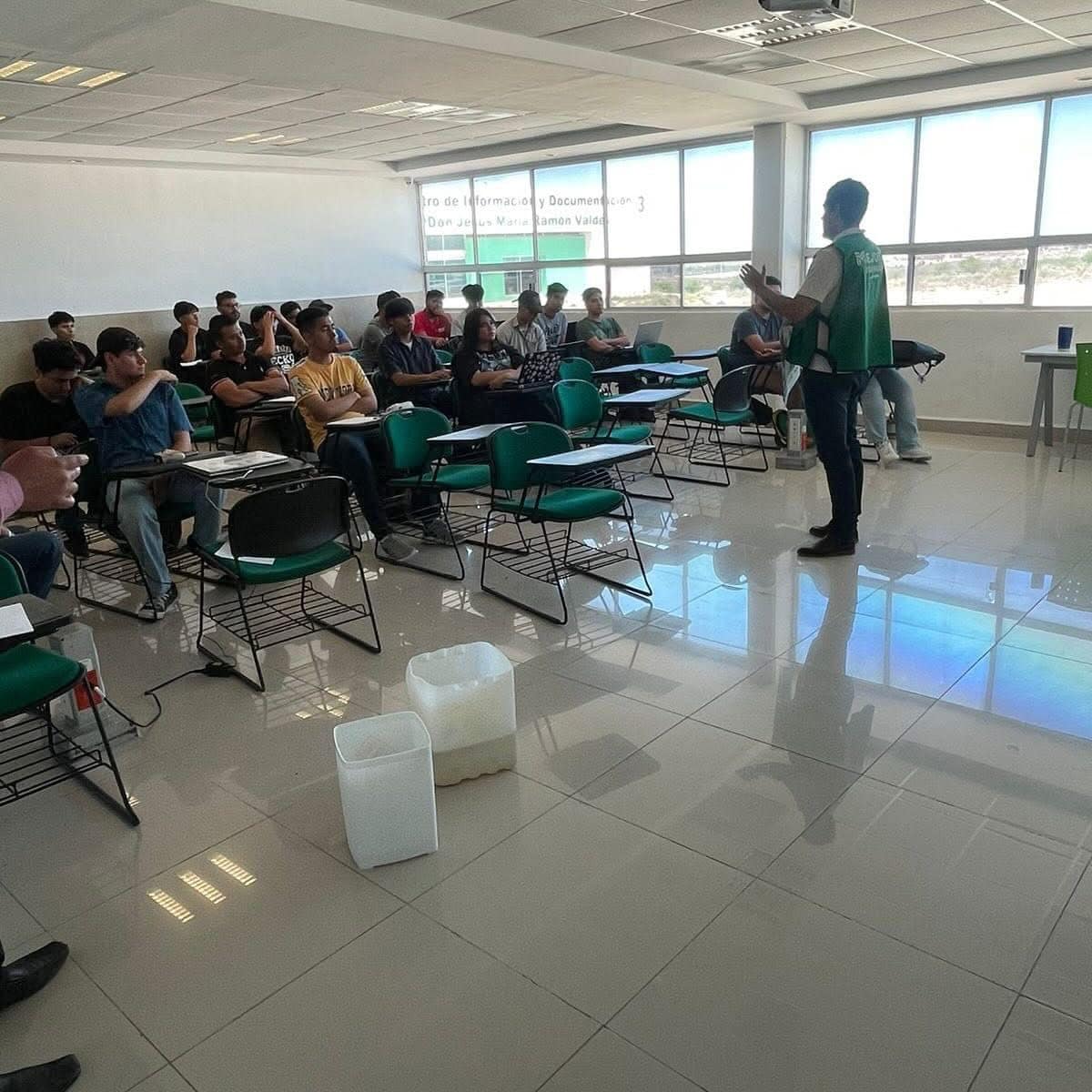 Arranca inscripción al Premio Estatal de la Juventud "Jóvenes Gigantes 2025" en Acuña