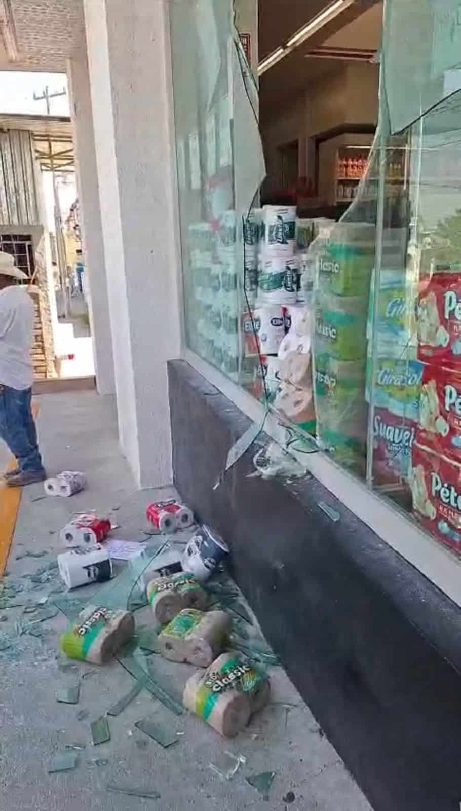 Intento fallido de robo en farmacia; detenido podría estar vinculado a otros atracos