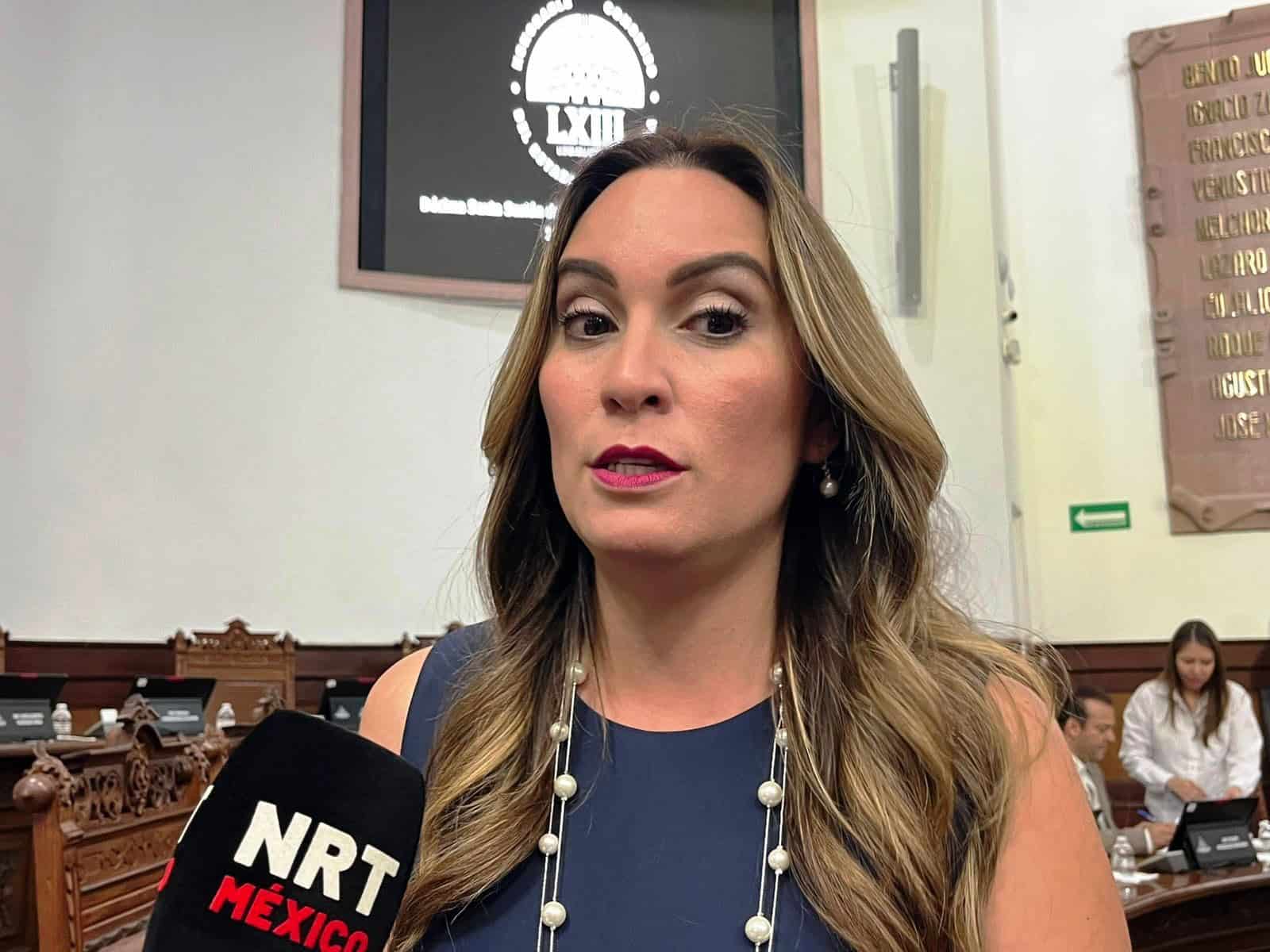 Piden denuncias por retener certificados