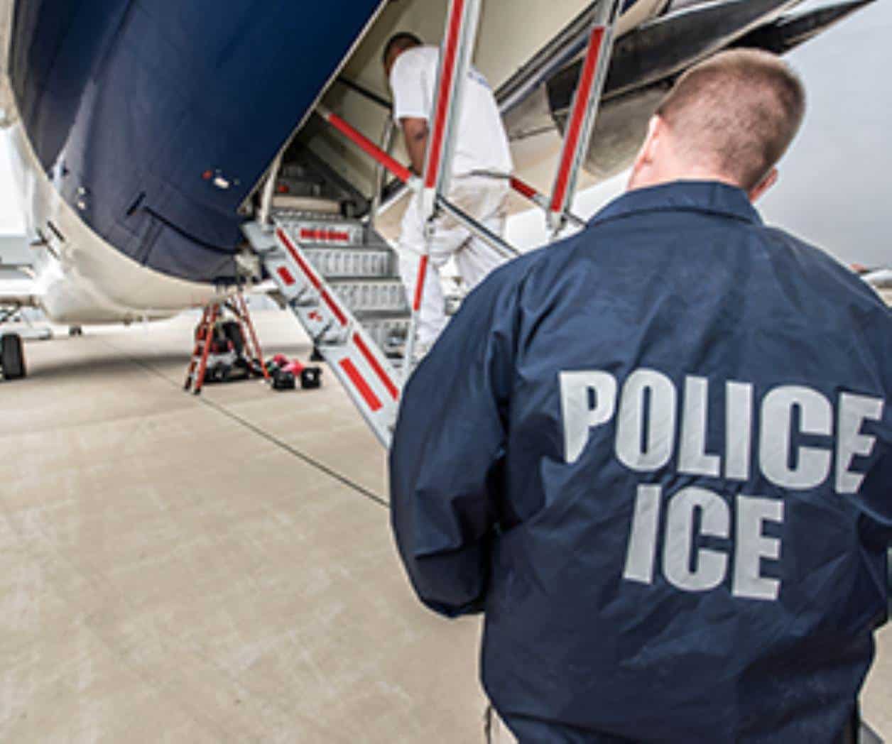 222 Mexicanos Arrestados en Redadas Migrantes en California