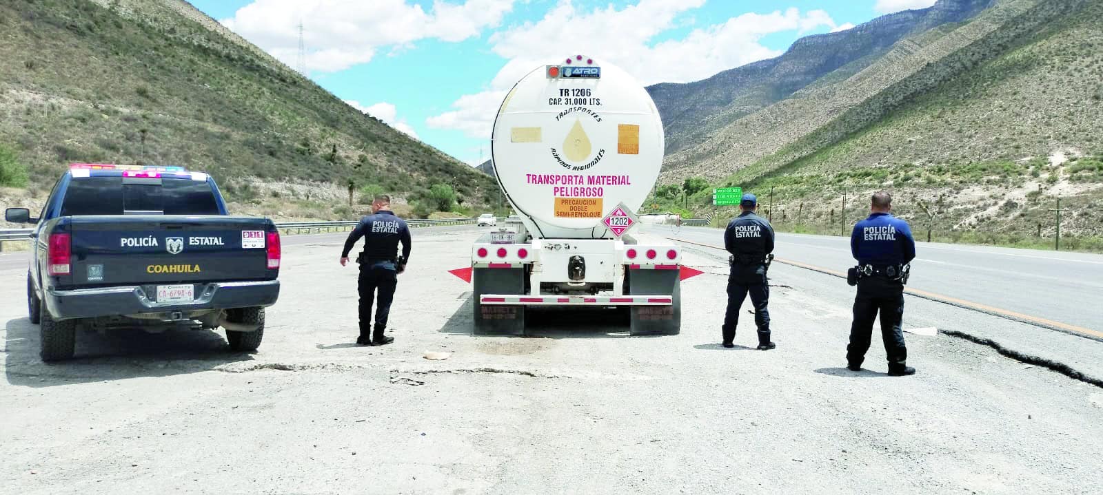 Aseguran pipa con diésel ilegal