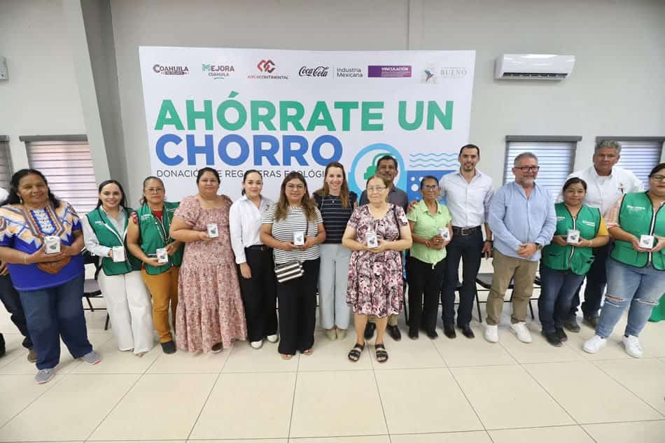 Promueven ahorro de agua con regaderas ecológicas en Nava