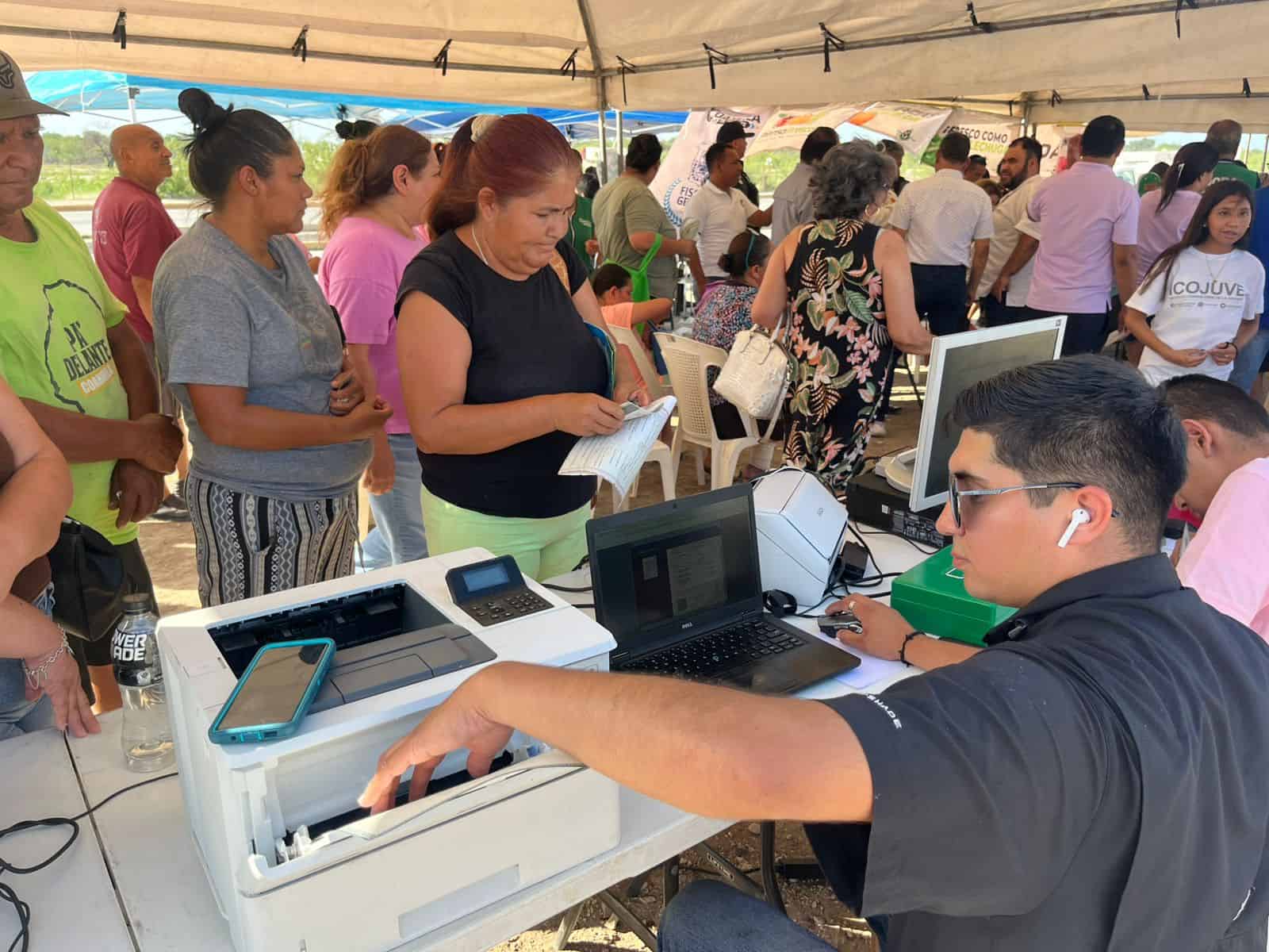 "El Mercadito" llega a Colinas del Valle con apoyos y descuentos