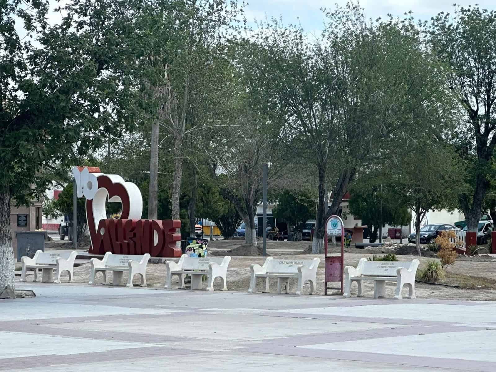 Critican falta de obra pública en colonias de Allende