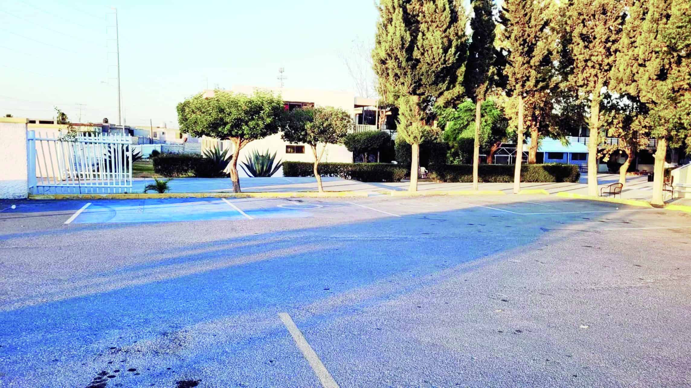 Multarán con 2 mil por invadir cajones