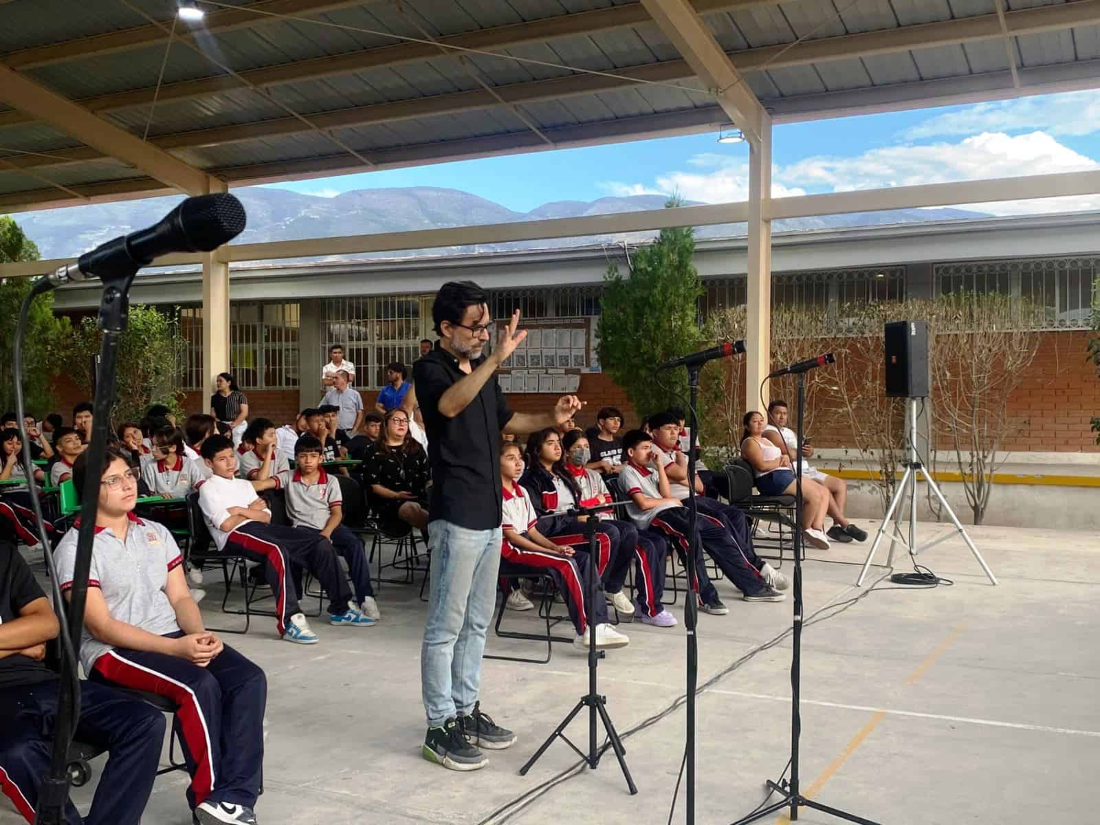 Disfrutan cientos de Saltillenses ópera a domicilio 