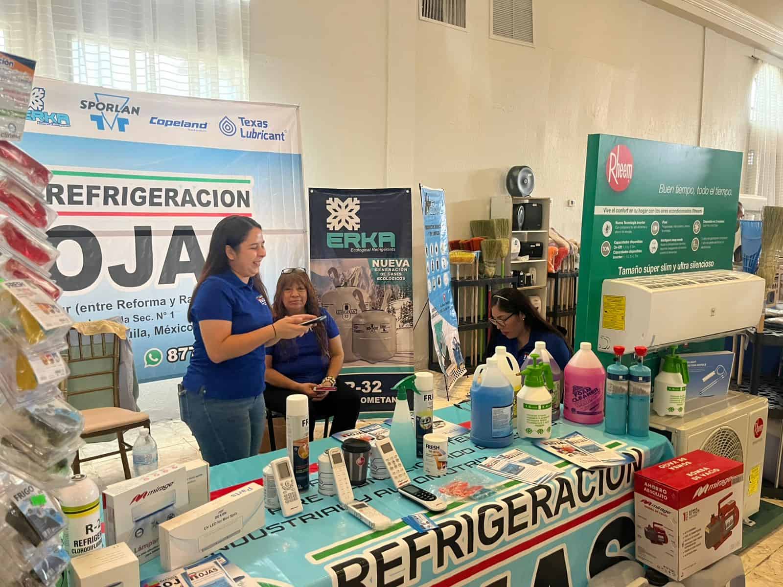 Impulsan Comercio Local con Apoyos Federales a Escuelas en Ciudad Acuña