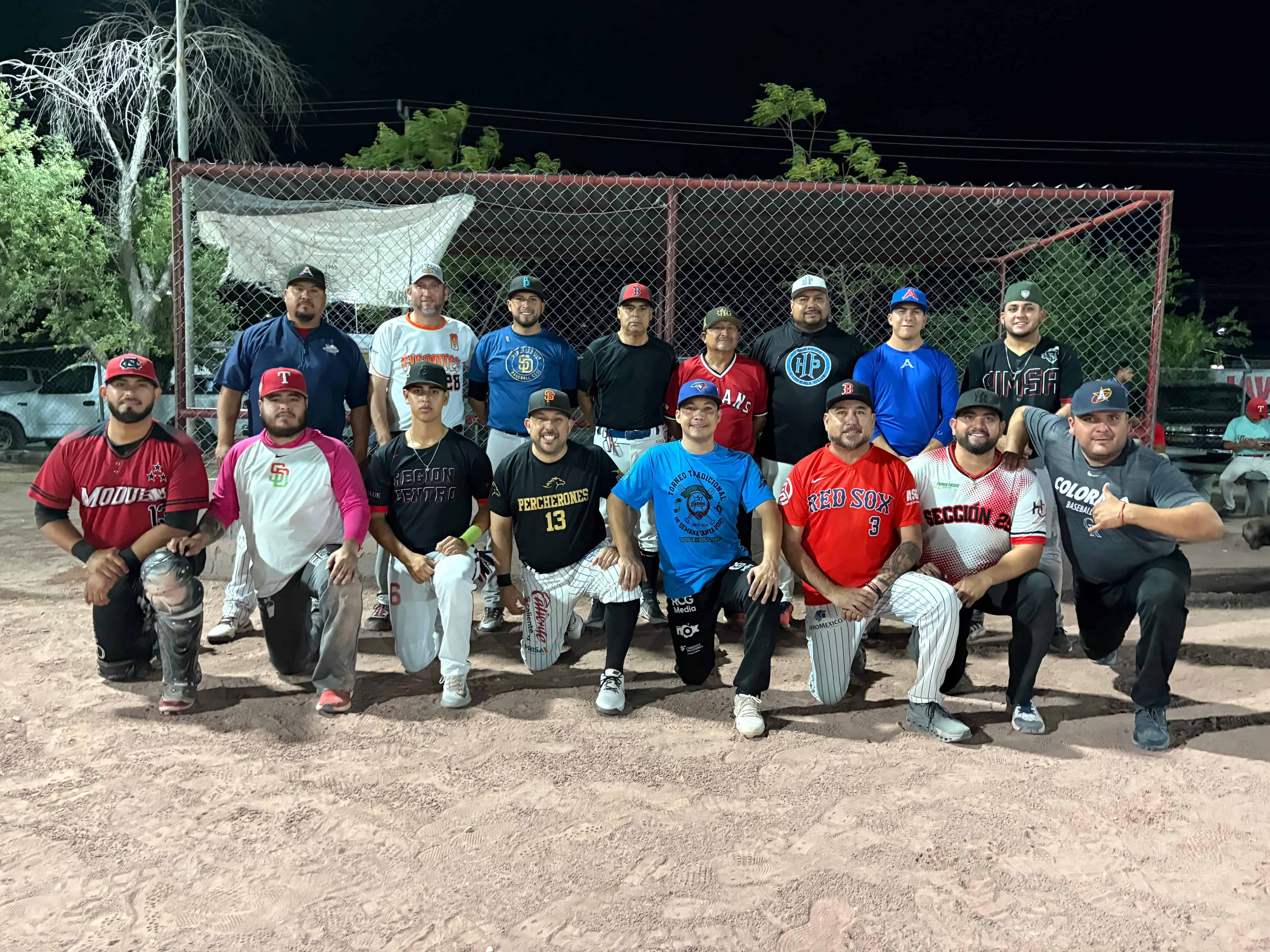 Juan Pablo Chapo lidera victoria de El Establo en Softbol