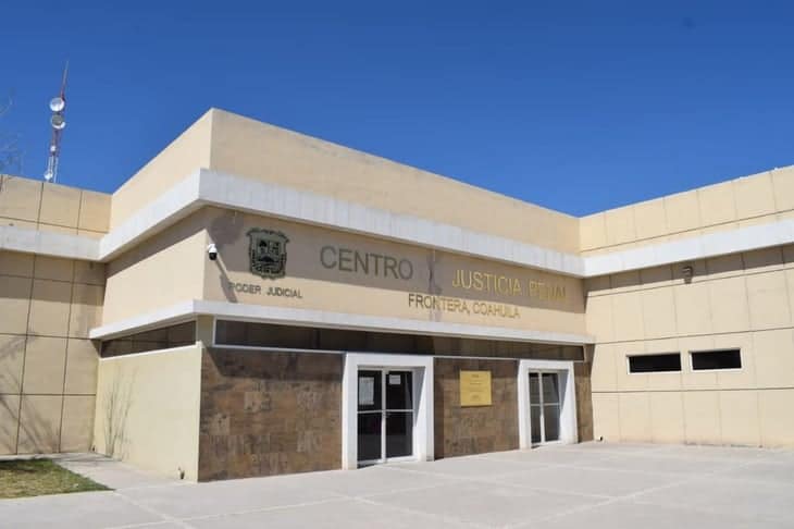 Cortocircuito afecta transformador en Centro de Justicia Penal en Frontera