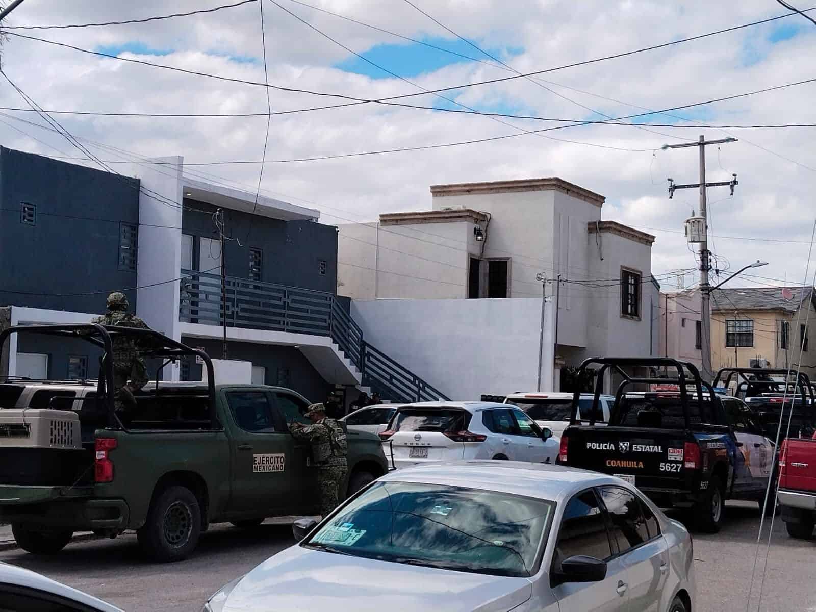 Aseguran en cateo droga, armas y auto