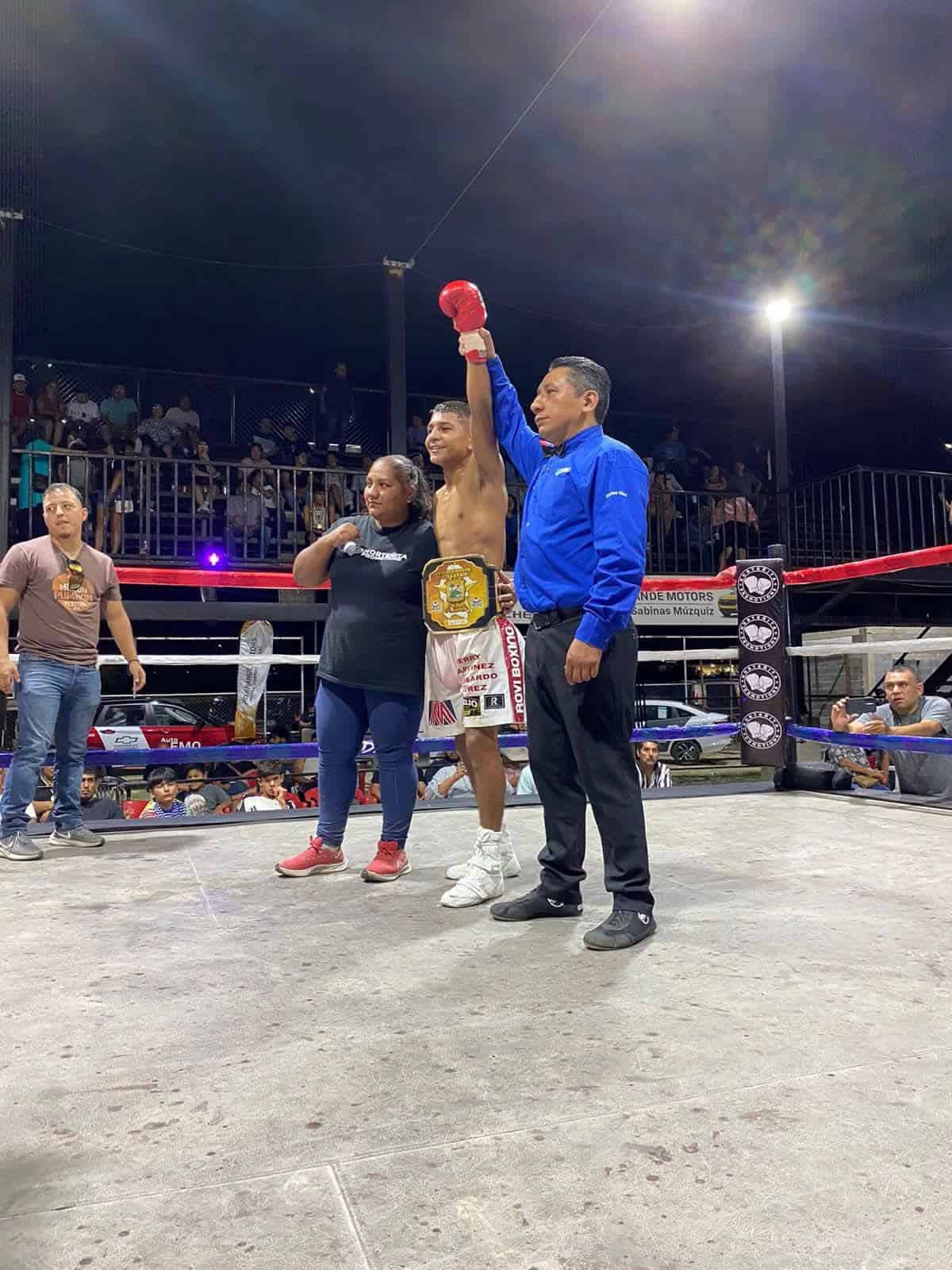 Jonathan Nájera conquista el título estatal de boxeo en Acuña