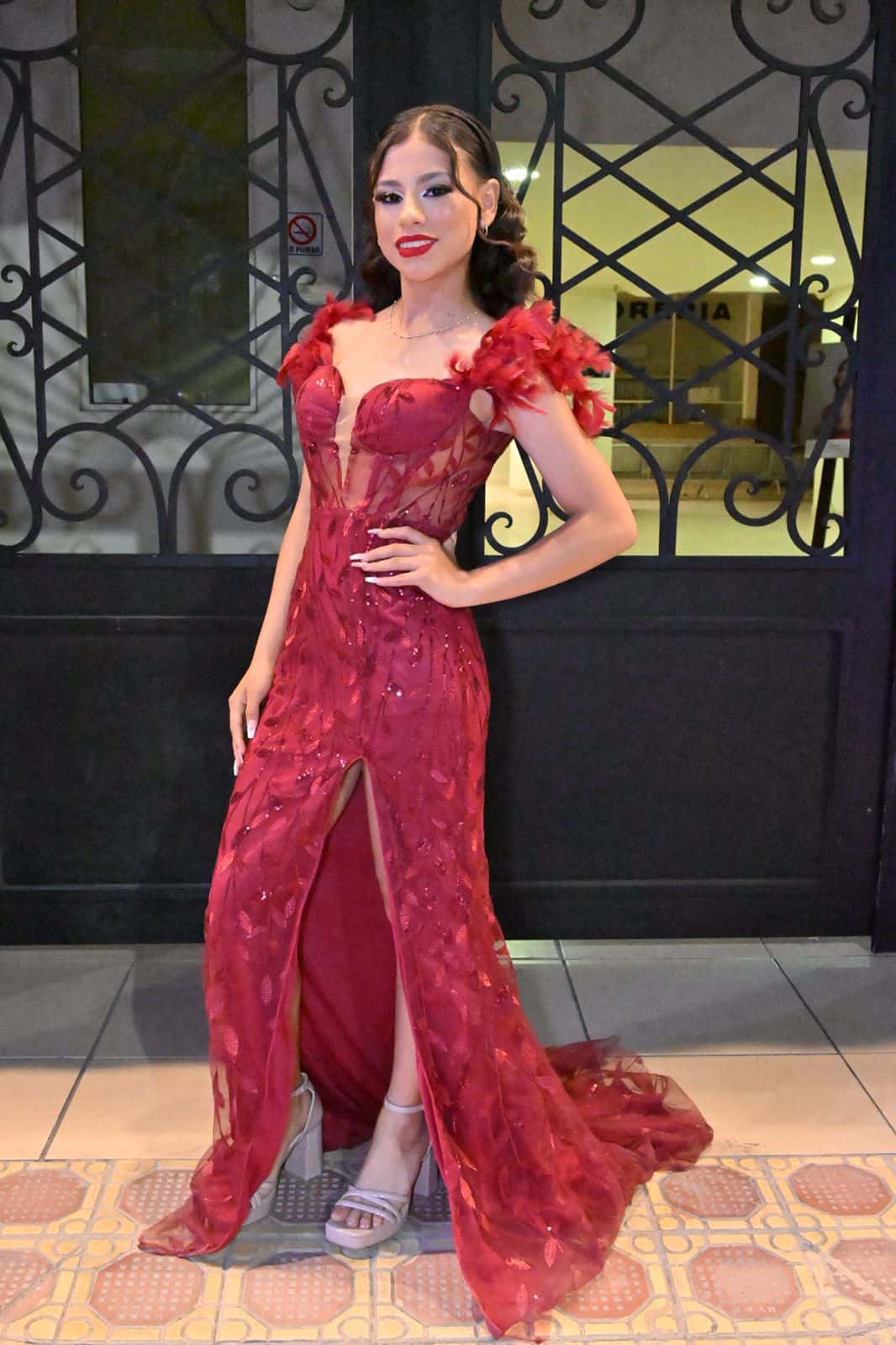 Andrea Gavia nueva Reina de las Ferias del 14 de Julio en San Buenaventura