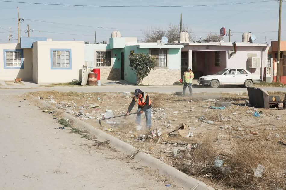 Denuncian abandono y riesgo sanitario en colonia Las Granjas