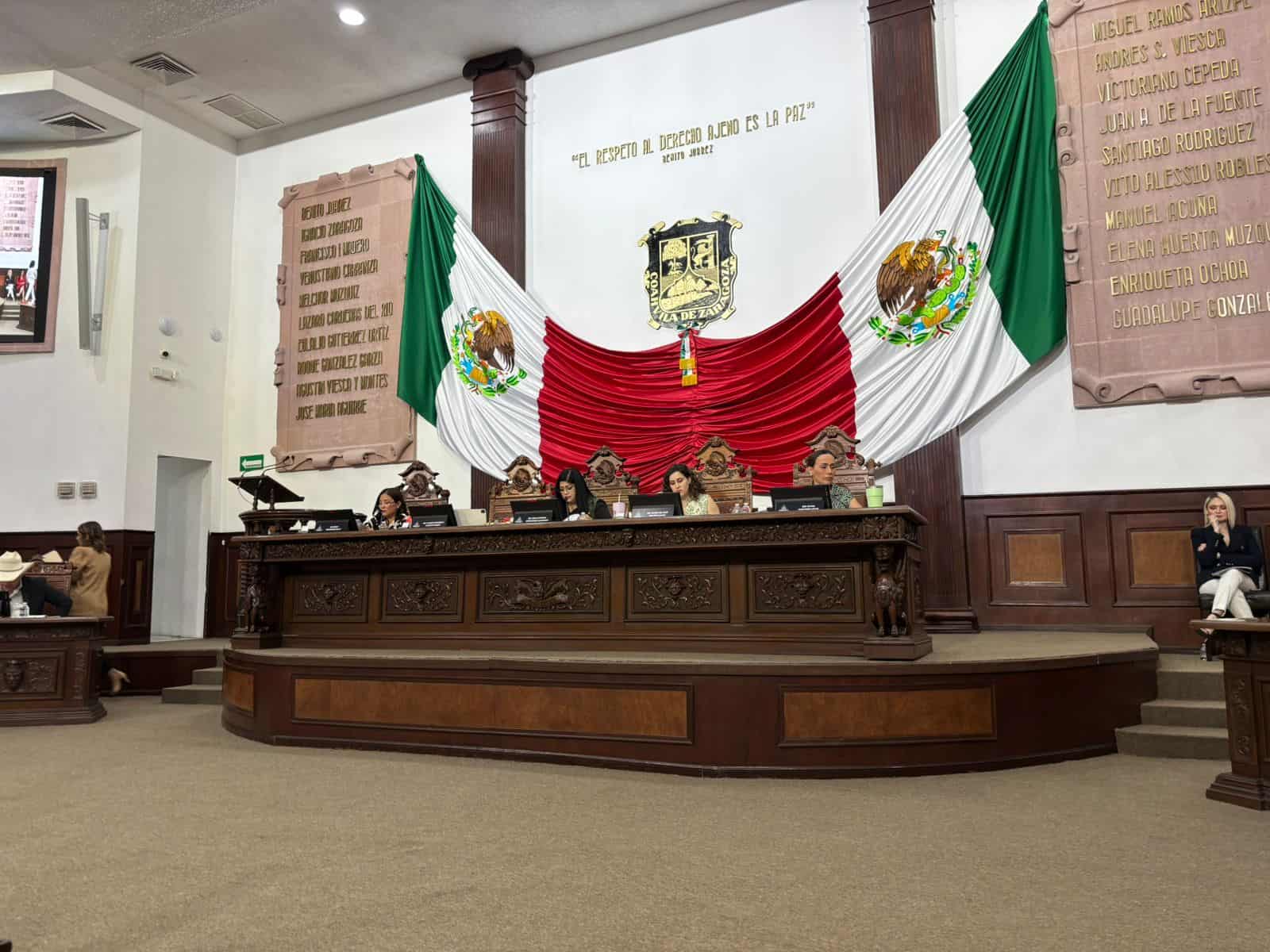 Facilita Congreso  construcción de  primaria en la Leandro pedido por Carlos Villarreal