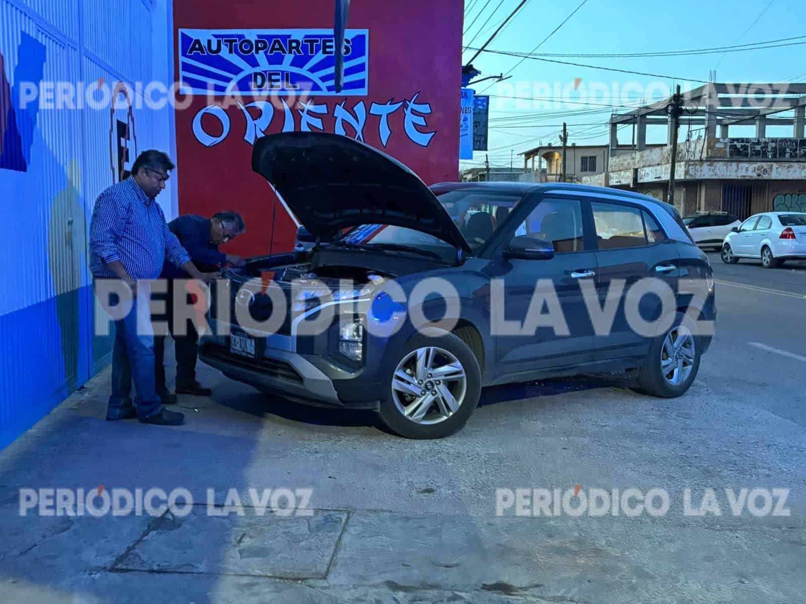 Choque de Camionetas en Coahuila: Conductores de Hyundai y Honda Gris en Incidente Vial
