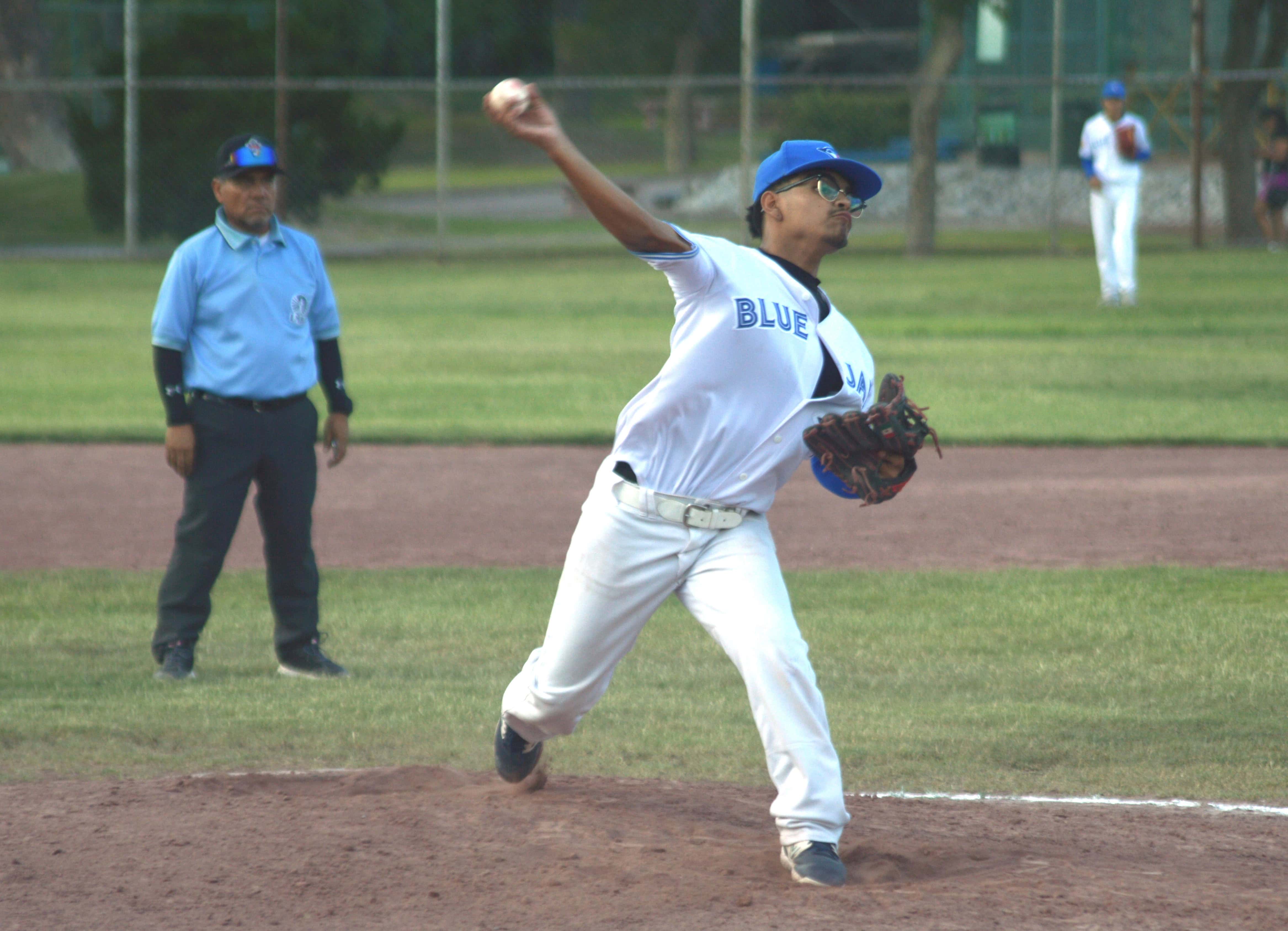 Edwin Martínez guía a Blue Jays a victoria sobre Padres en Liga Furiazul Junior